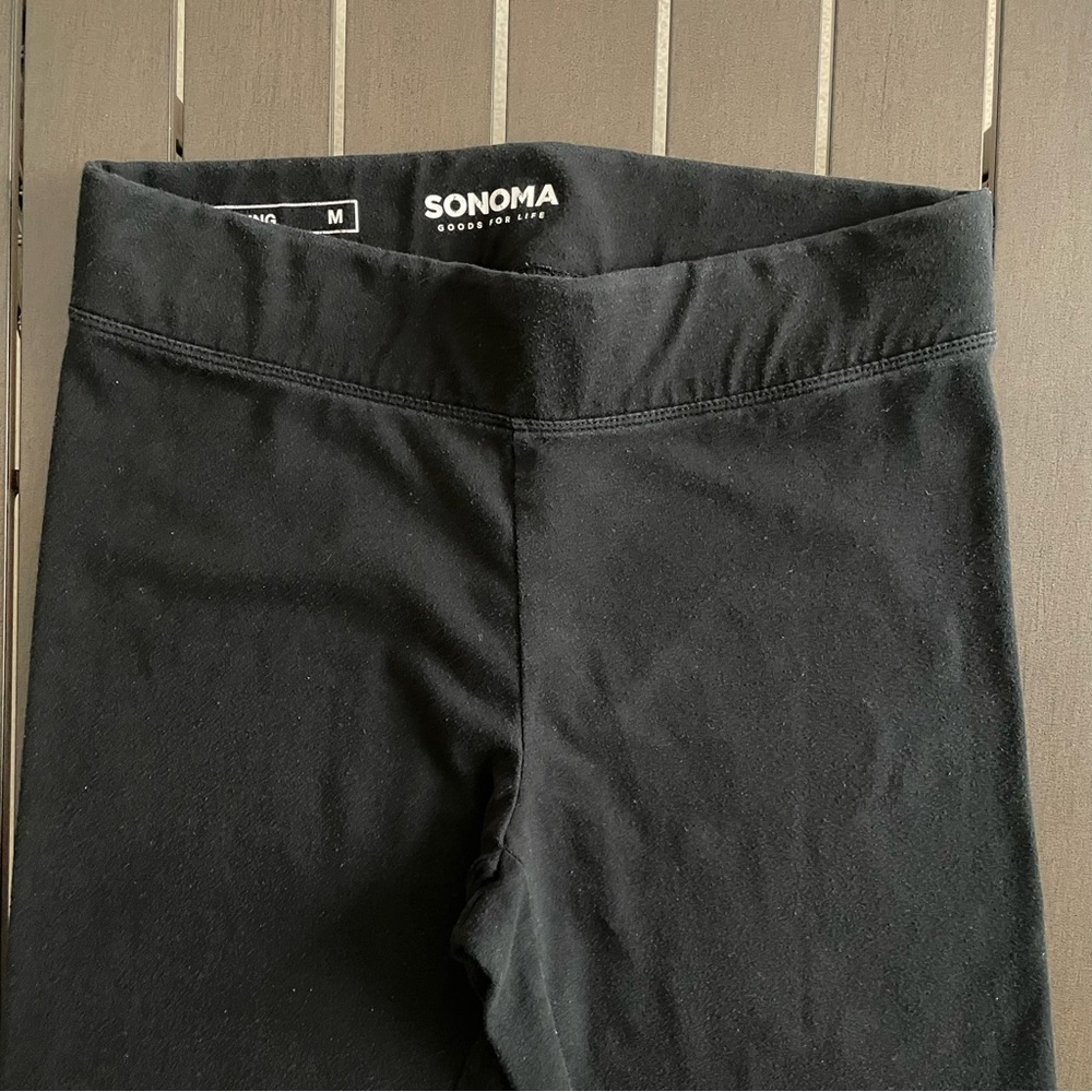SONOMA GOODS FOR LIFE ACTIVEWEAR CAPRI LEGGINGS!! - Picture 5 of 9